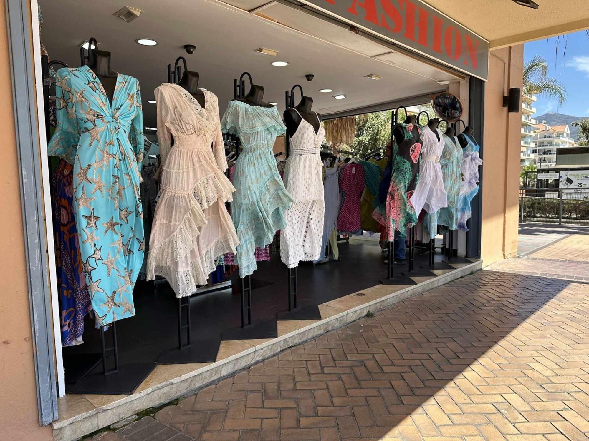 Estudio Pyr Privado Frente Al Puerto De Fuengirola Kültér fotó