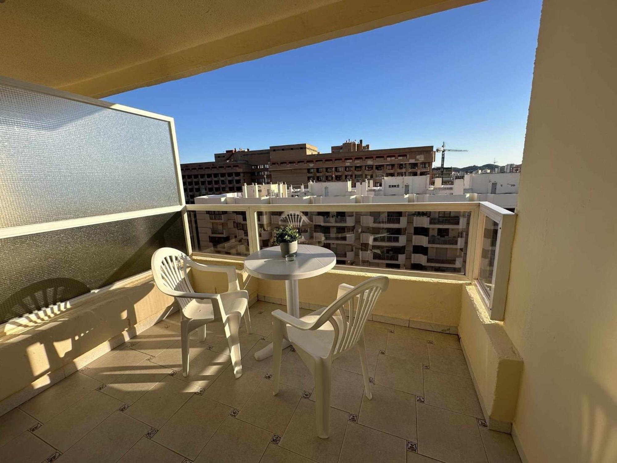 Estudio Pyr Privado Frente Al Puerto De Fuengirola Kültér fotó