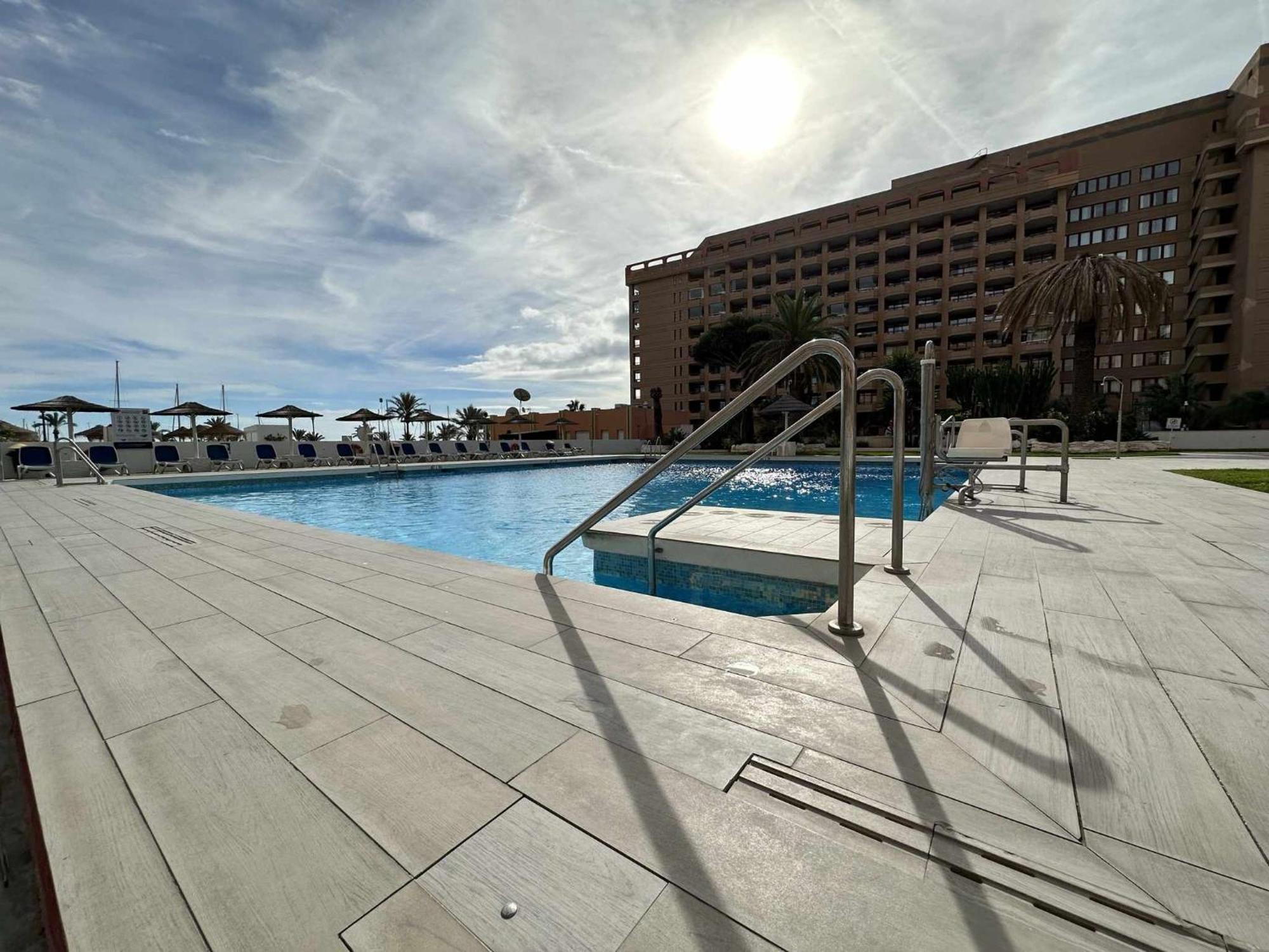 Estudio Pyr Privado Frente Al Puerto De Fuengirola Kültér fotó