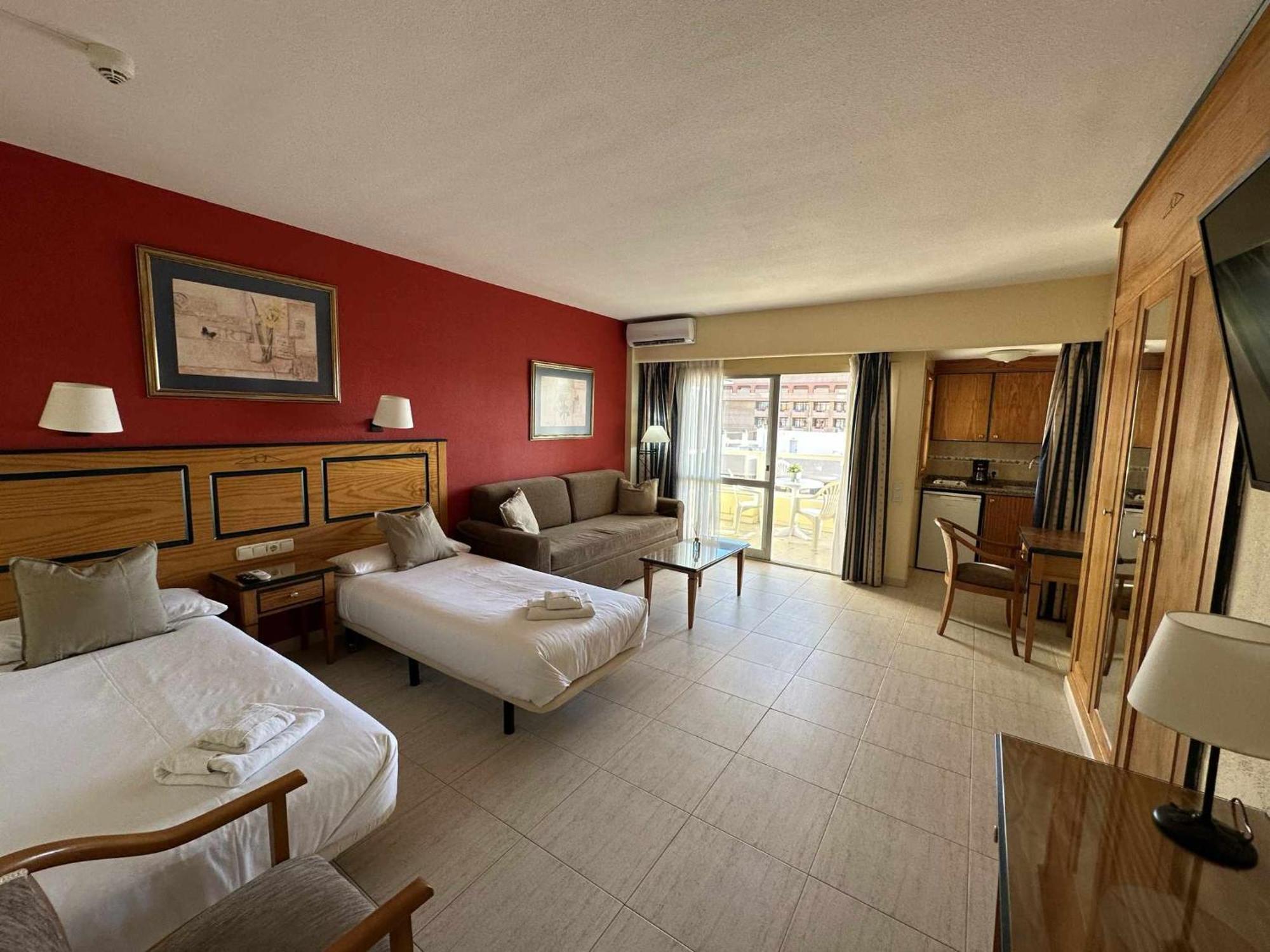 Estudio Pyr Privado Frente Al Puerto De Fuengirola Kültér fotó