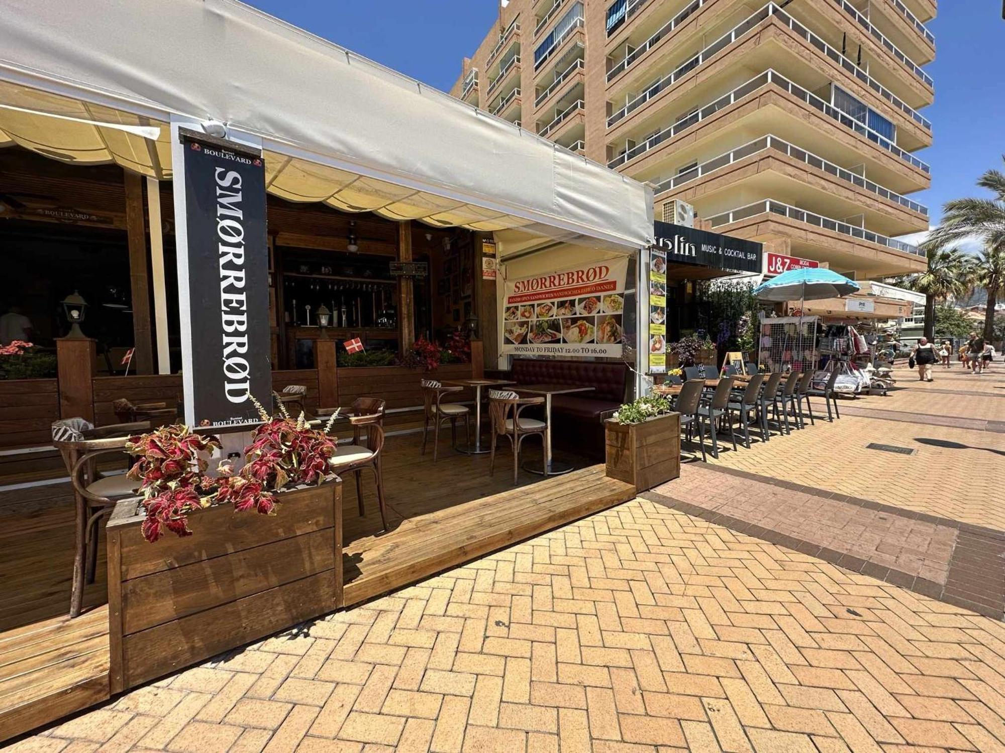 Estudio Pyr Privado Frente Al Puerto De Fuengirola Kültér fotó