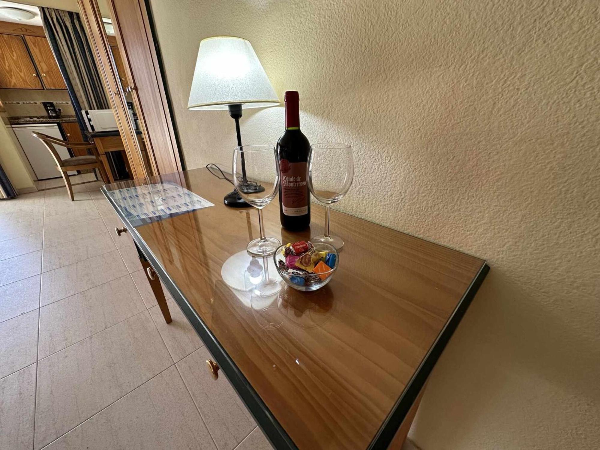 Estudio Pyr Privado Frente Al Puerto De Fuengirola Kültér fotó