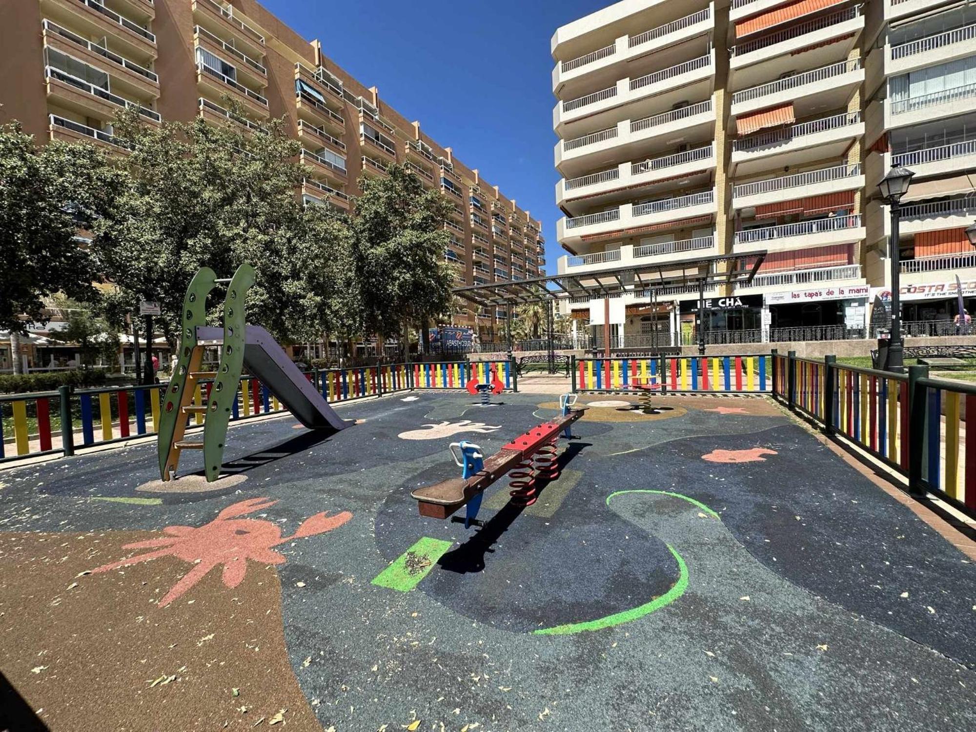 Estudio Pyr Privado Frente Al Puerto De Fuengirola Kültér fotó